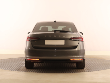 Škoda Superb - 2024