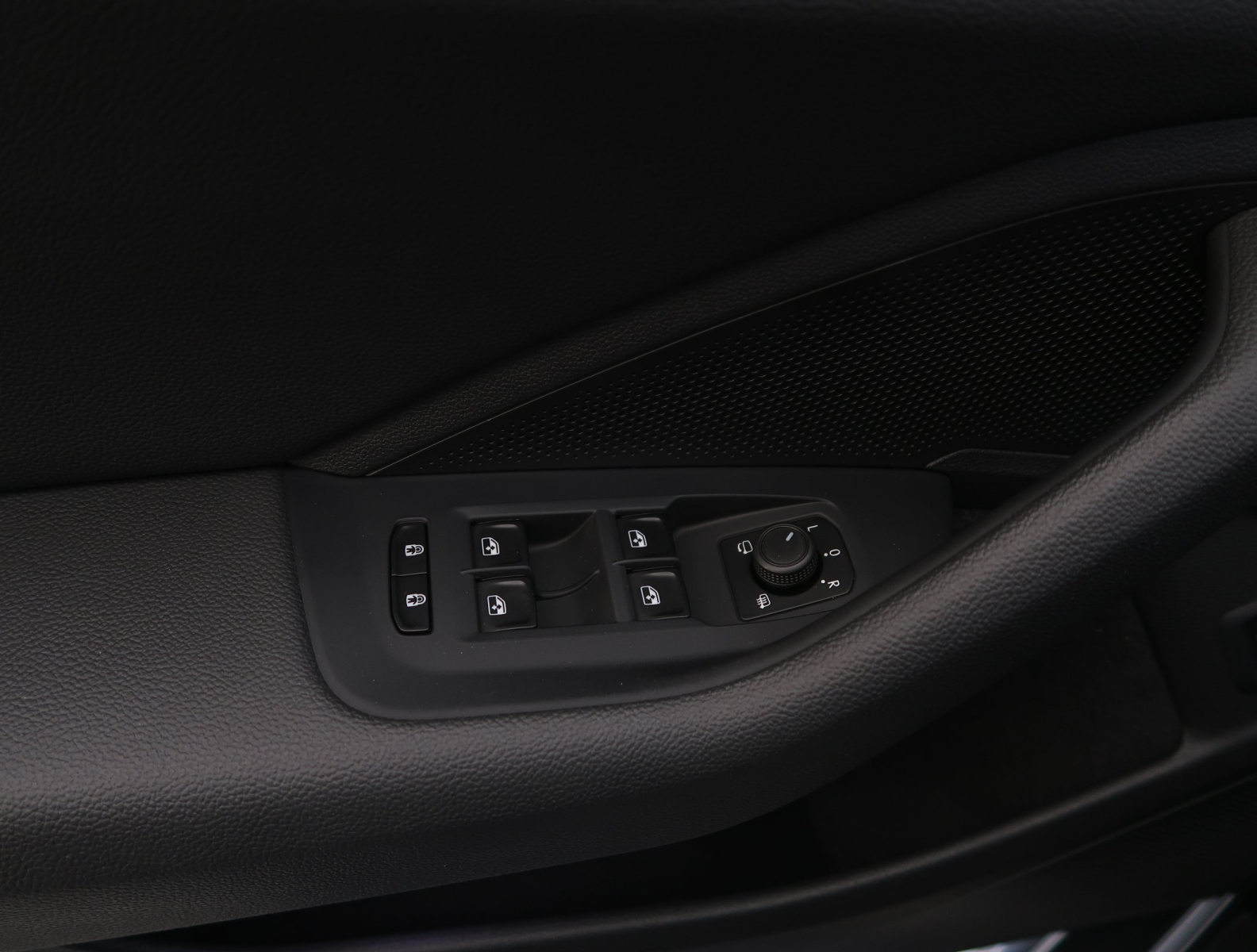 Škoda Superb - 2024