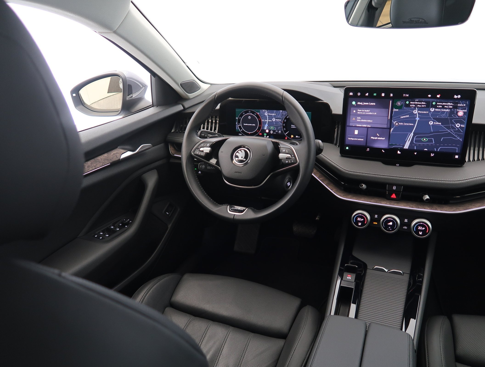 Škoda Superb - 2024