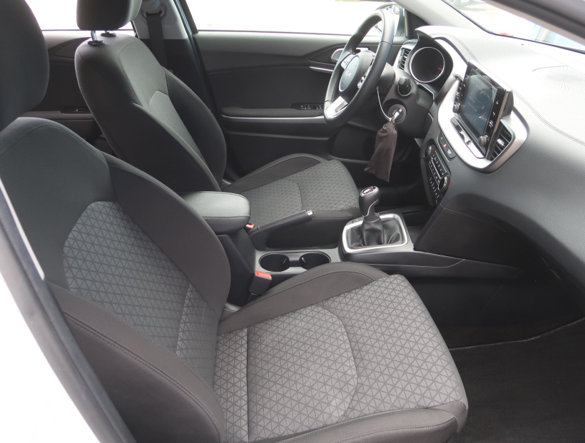 Kia Ceed, 2022