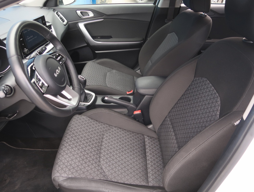 Kia Ceed, 2022