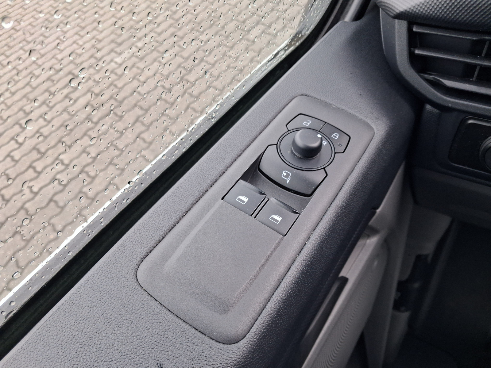 Ford Transit Custom - 2024