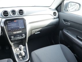 Suzuki Vitara - 2025