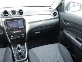 Suzuki Vitara - 2025