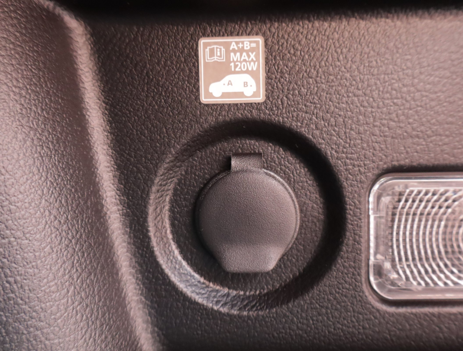 Suzuki Vitara - 2025