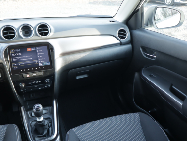 Suzuki Vitara - 2025