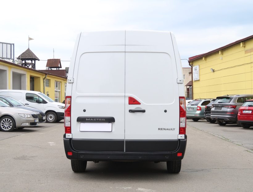 Renault Master, 2021