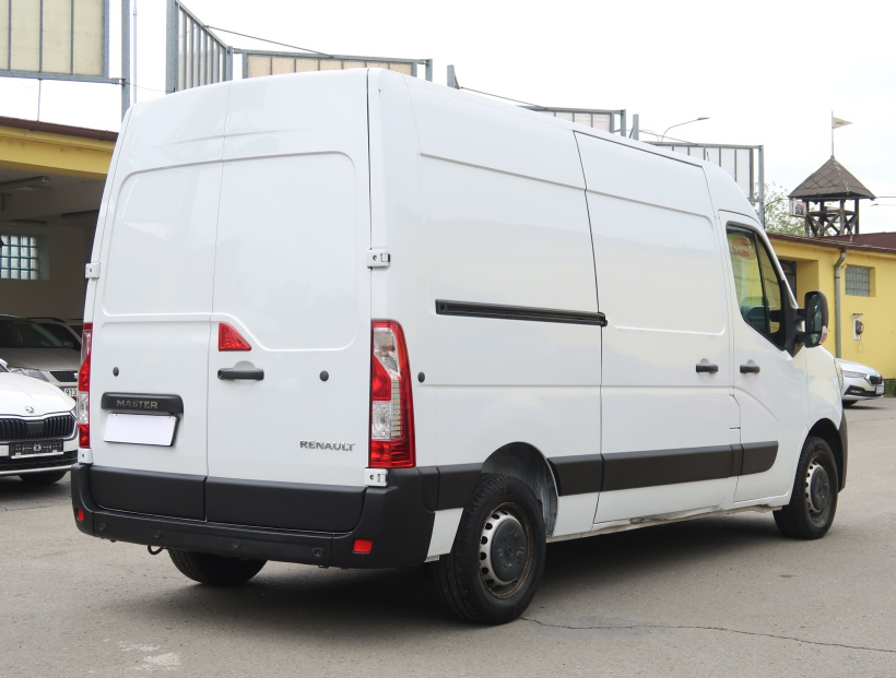 Renault Master, 2021
