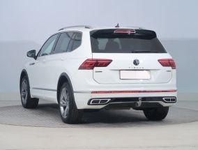 Volkswagen Tiguan - 2022
