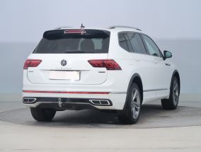 Volkswagen Tiguan - 2022