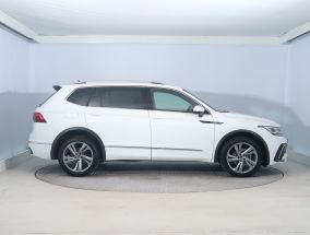 Volkswagen Tiguan - 2022