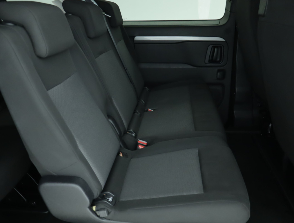 Peugeot Traveller