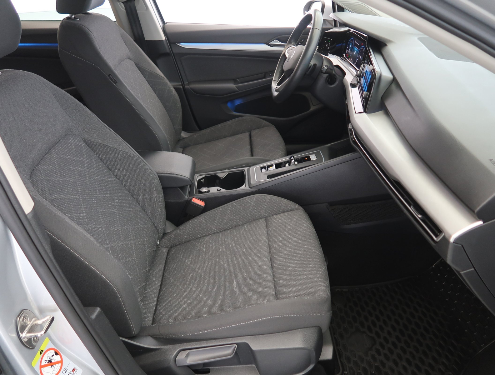 Volkswagen Golf - 2024