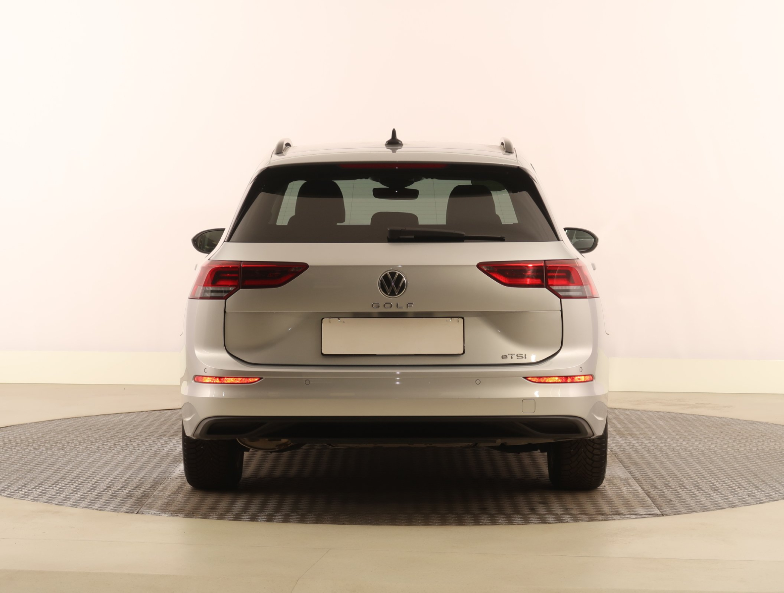 Volkswagen Golf - 2024