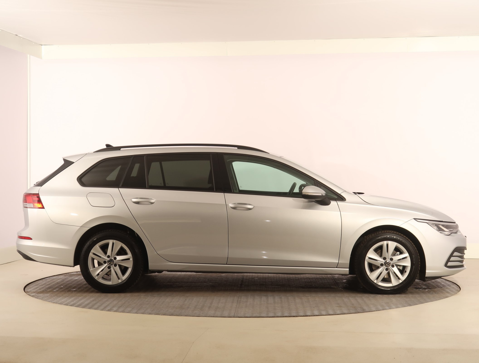 Volkswagen Golf - 2024