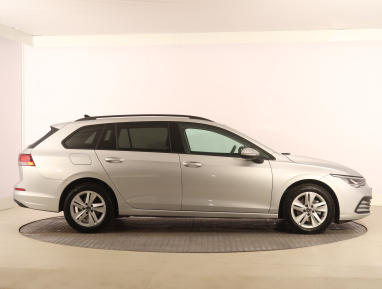 Volkswagen Golf - 2024