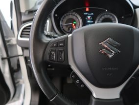 Suzuki SX4 S-Cross - 2024