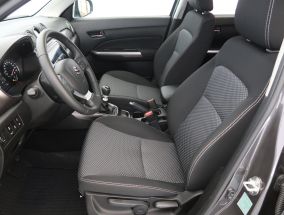 Suzuki Vitara - 2025