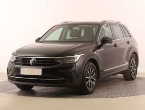 Volkswagen Tiguan - 2021