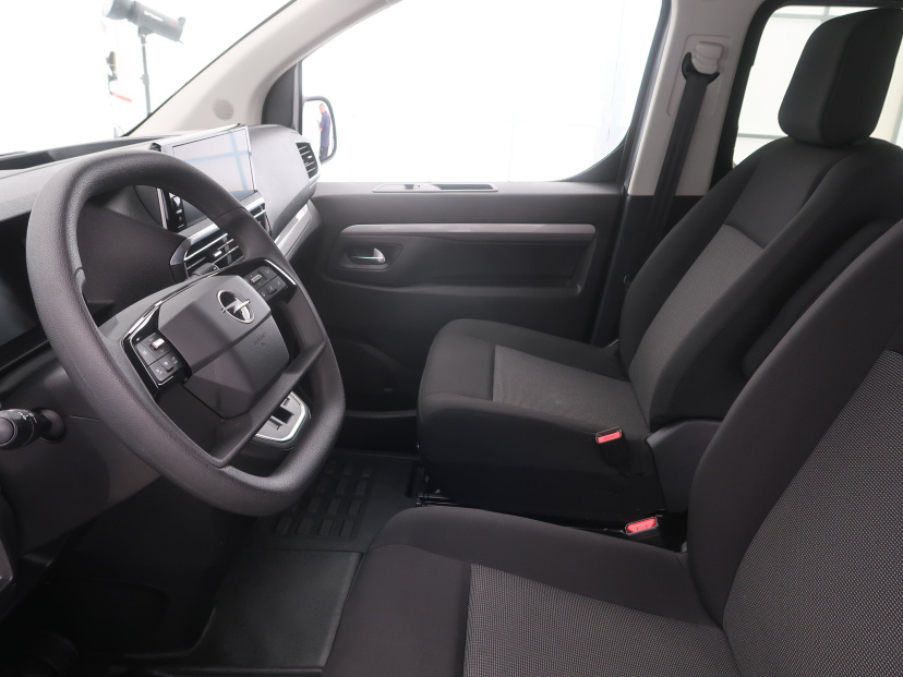 Opel Zafira Life, 2025