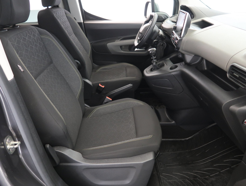 Peugeot Rifter, 2019