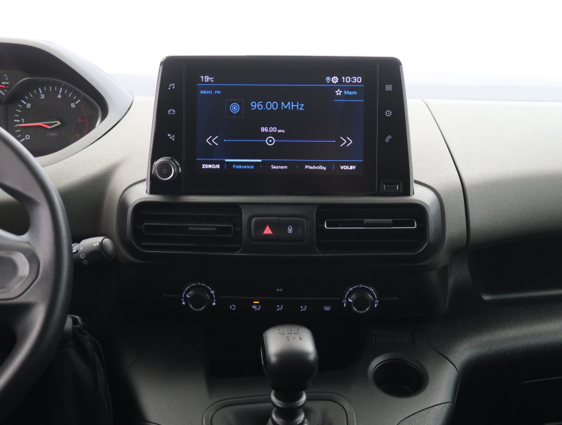 Peugeot Rifter, 2019