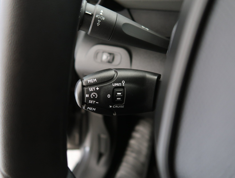 Peugeot Rifter, 2019