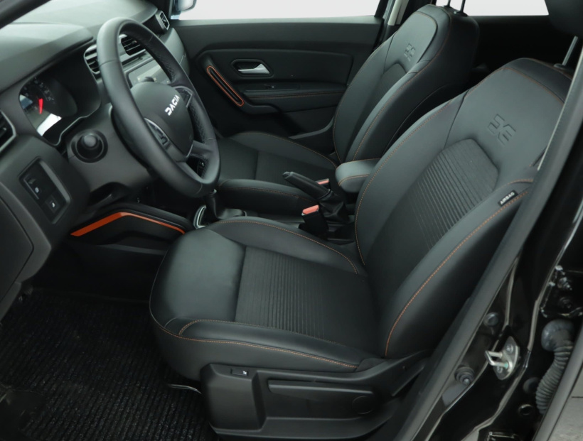 Dacia Duster, 2023