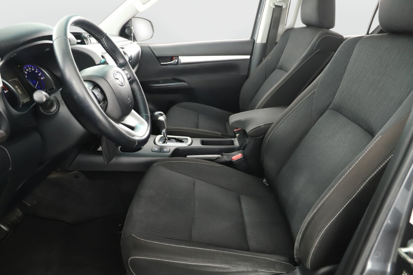 Toyota Hilux, 2020