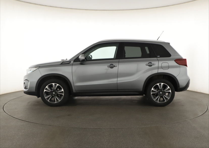 Suzuki Vitara, 2023