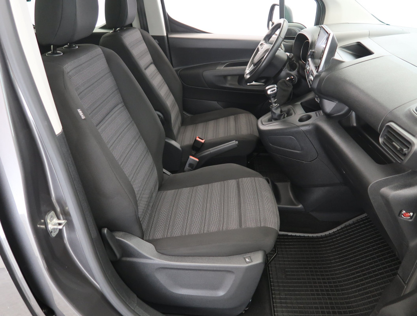 Opel Combo, 2021