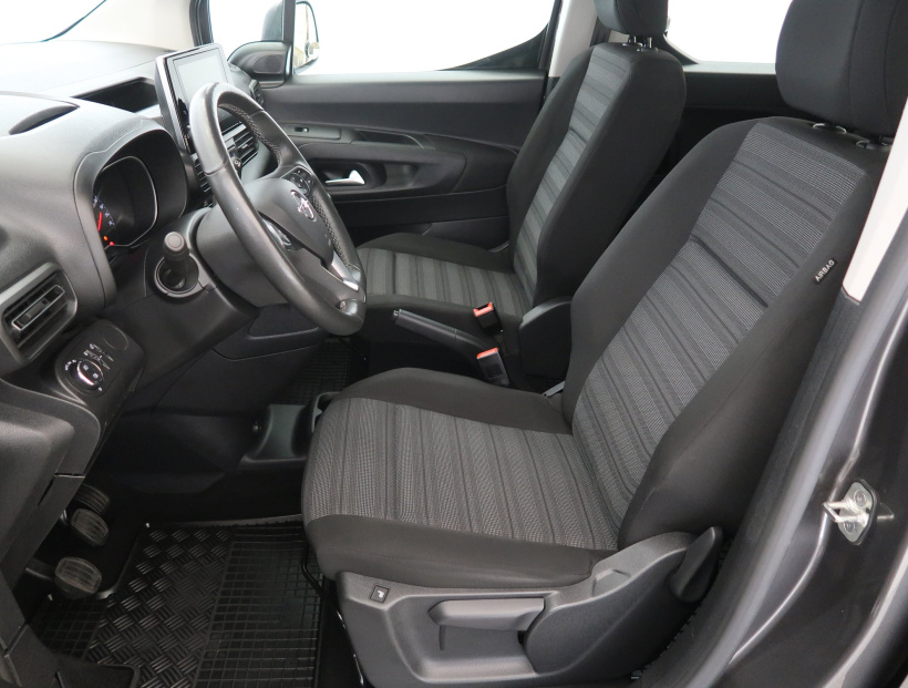 Opel Combo, 2021