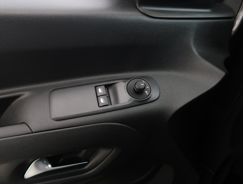 Opel Combo, 2021