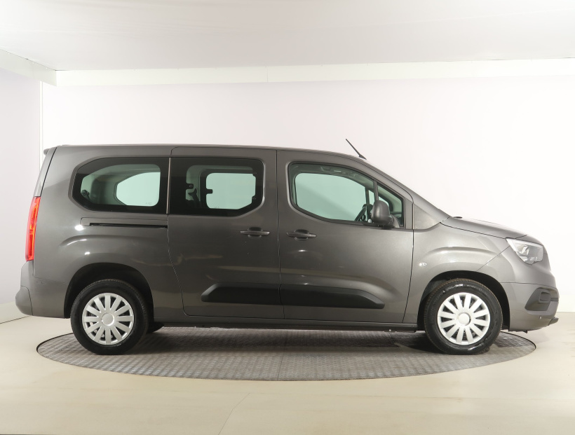 Opel Combo, 2021