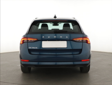 Škoda Octavia - 2023