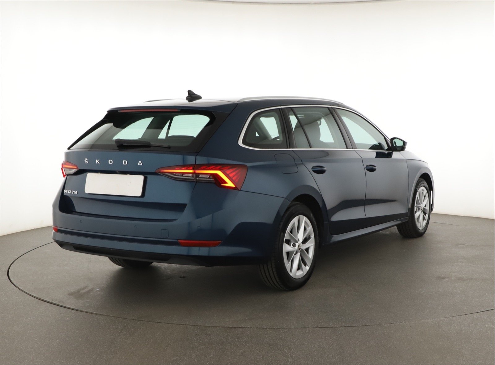 Škoda Octavia - 2023