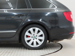 Škoda Superb 2010
