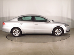 Volkswagen Passat 2010