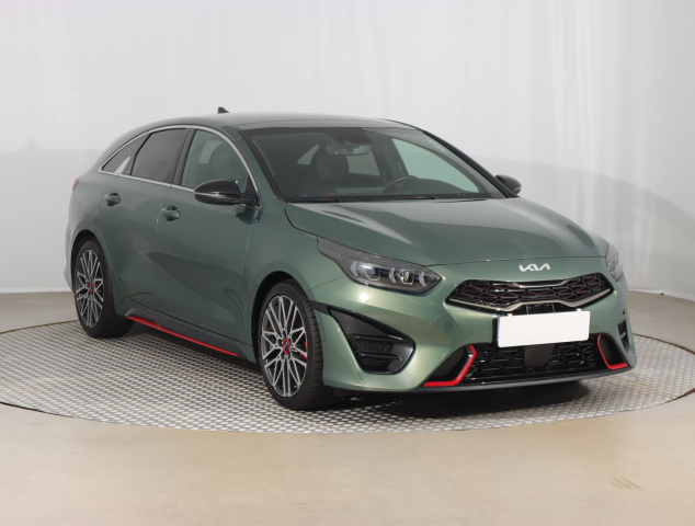 Kia ProCeed 2023