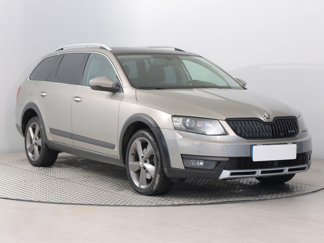 Škoda Octavia Scout 2015