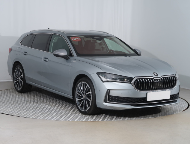 Škoda Superb 2024