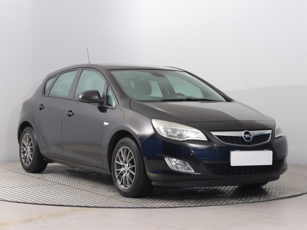 Opel Astra, 2010, 1.4 16V, 74kW