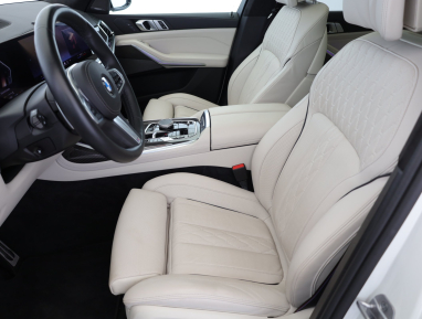BMW X7 - 2024