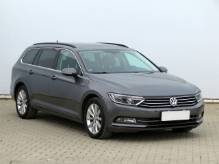 Volkswagen Passat, 2015
