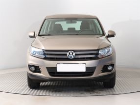 Volkswagen Tiguan - 2012