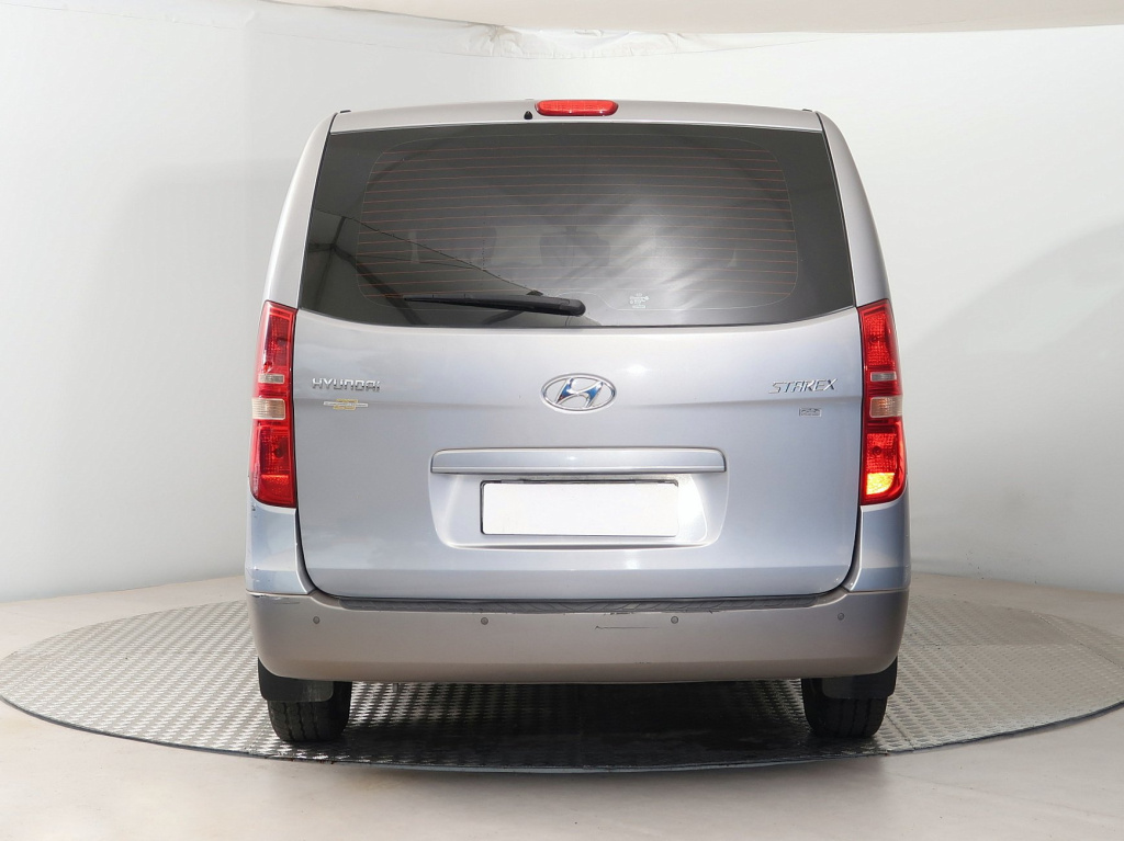 Hyundai H-1 Tour