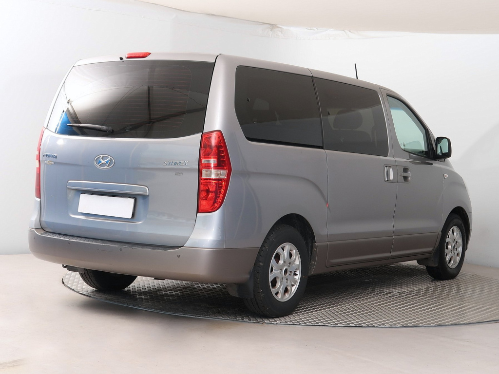 Hyundai H-1 Tour