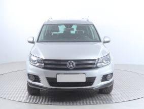 Volkswagen Tiguan - 2015