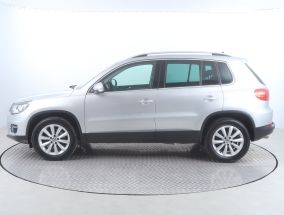 Volkswagen Tiguan - 2015