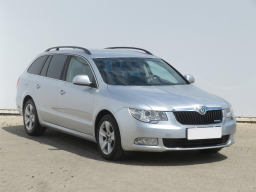 Škoda Superb 2011